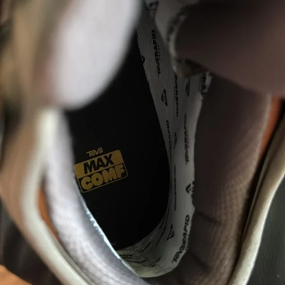 Men’s Teva Riva Mid Leather Water Proof Hiking Boots Size 8.5 - Picture 3 of 7